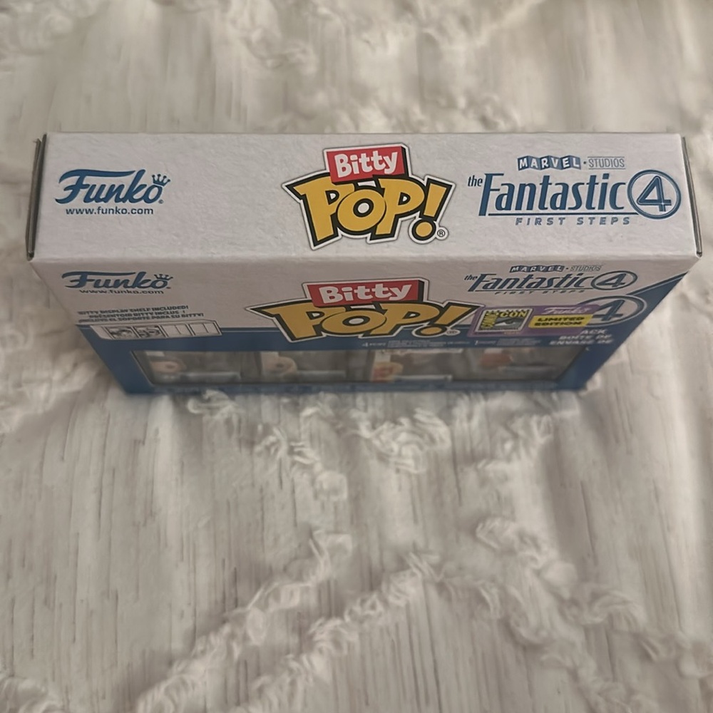 SD Comic-Con 2025.Funko Bitty Pop! Fantastic Four Mini Figures Set -Blue and Red - Picture 5 of 5